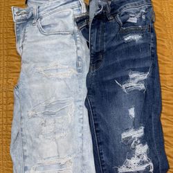 2 American Eagle Women’s Jeans size 6 + Skirt 
