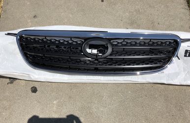 Toyota Corolla front grille 2003-2005