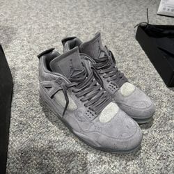Air Jordan Retro KAWS 4s 