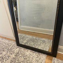 Wall mirror
