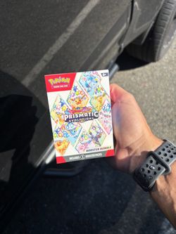 Pokémon Prismatic Evolution Booster Bundle