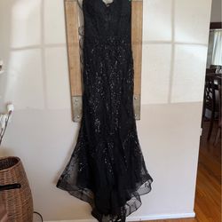 Black prom dress