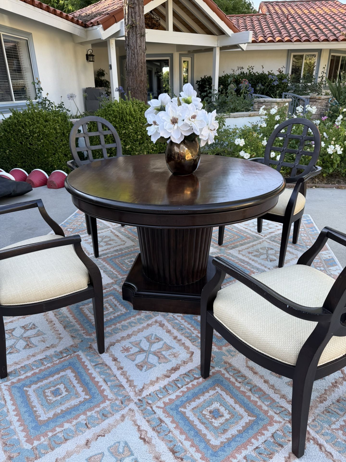 Dining Table and 4 Chairs