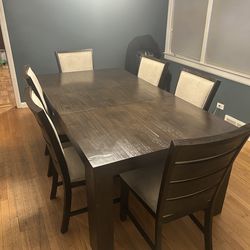Dining room table and 6 chairs