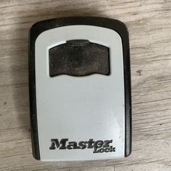 Master Lock Wall Mountable Key Storage Box 