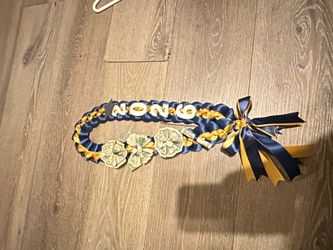 Graduation lei