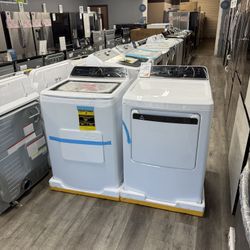 😍ON SALE NOW😍 FRIGIDAIRE TOP LOAD WASHER AND GAS DRYER SET