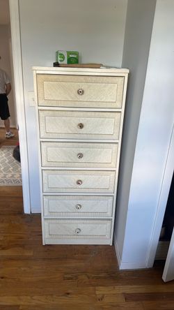 dresser 20
