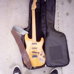 Guitar 4 Sale