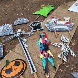 Yard Decorations Lot 