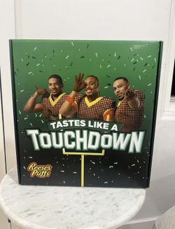 REESE'S PUFFS NFL CEREAL Exclusive Bundle with Trading Cards / Speaker - NEW