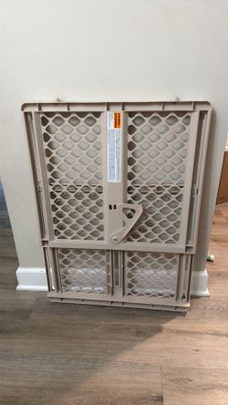 gate for hallways