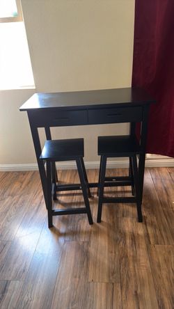 Table with two stool seats