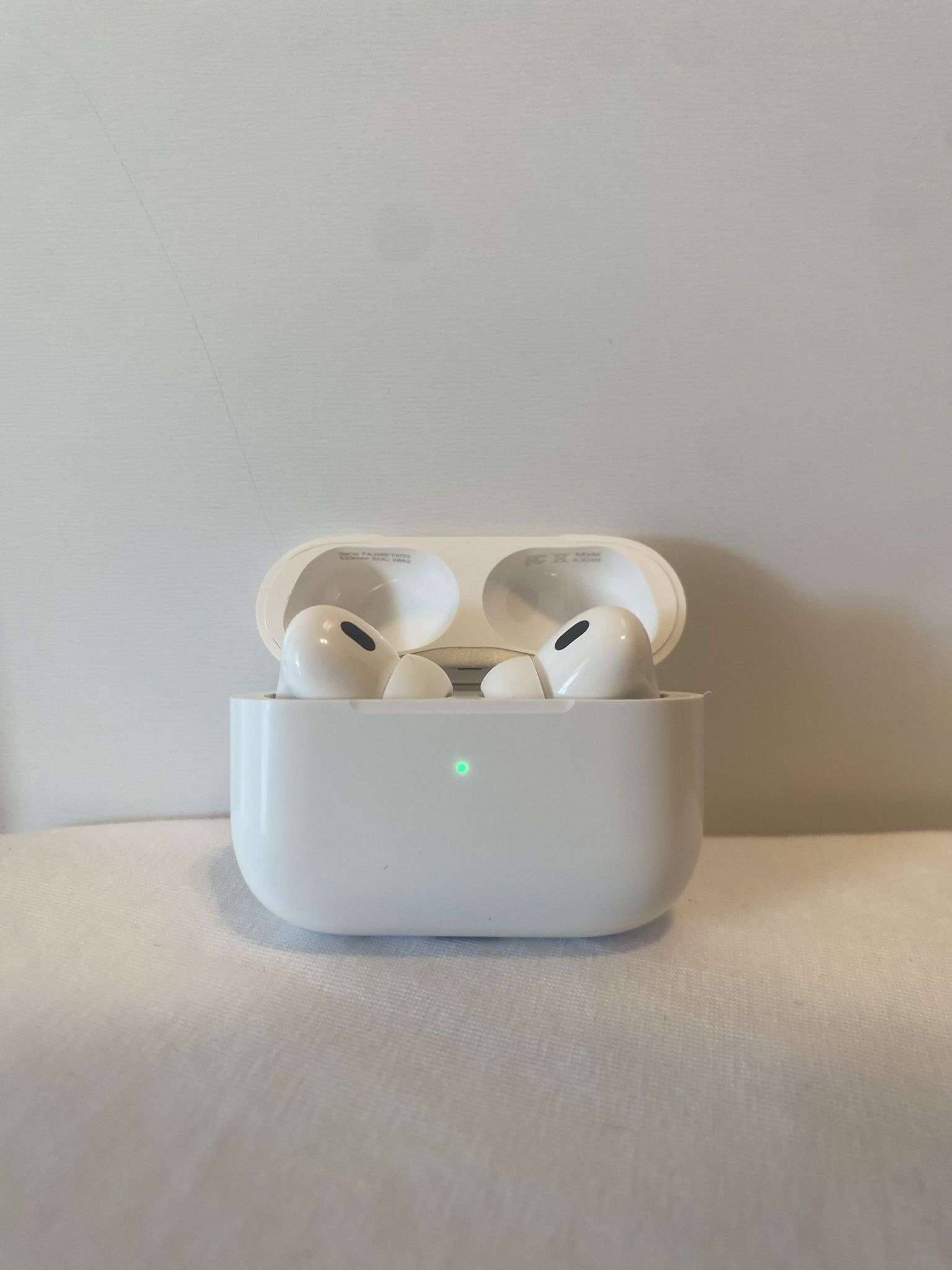 Airpods Gen 2 Pros