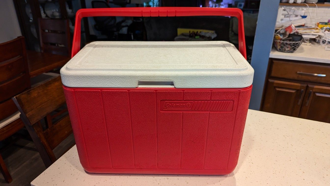 Coleman 28 Quart Cooler With Handle Model 5277 Bright Red