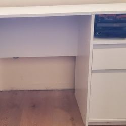 White Desk