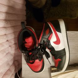 Nike Sneakers 👟 Size 10c