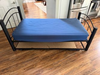 Twin size Trundle Bed