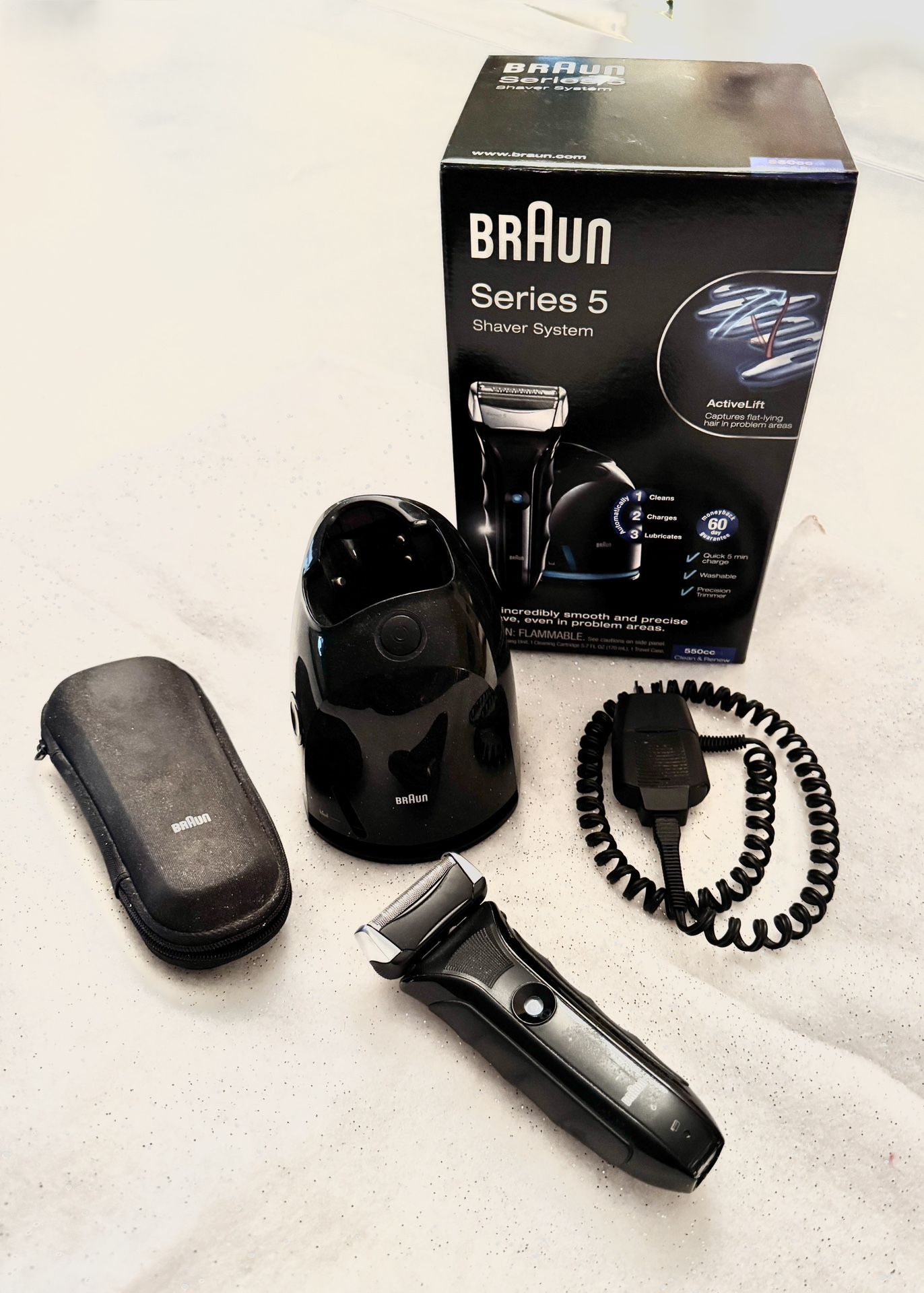 Braun Series 5 Razor And Cleaning Station