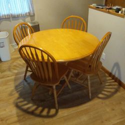 Dining Room Table With 4 Chairs