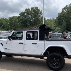 Running Boards And Soft Top For Jeep Gladiator ..best Offer