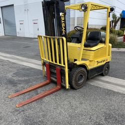 Forklift 