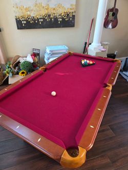 Beautiful 7ft Pool Table - Turn Key Setup