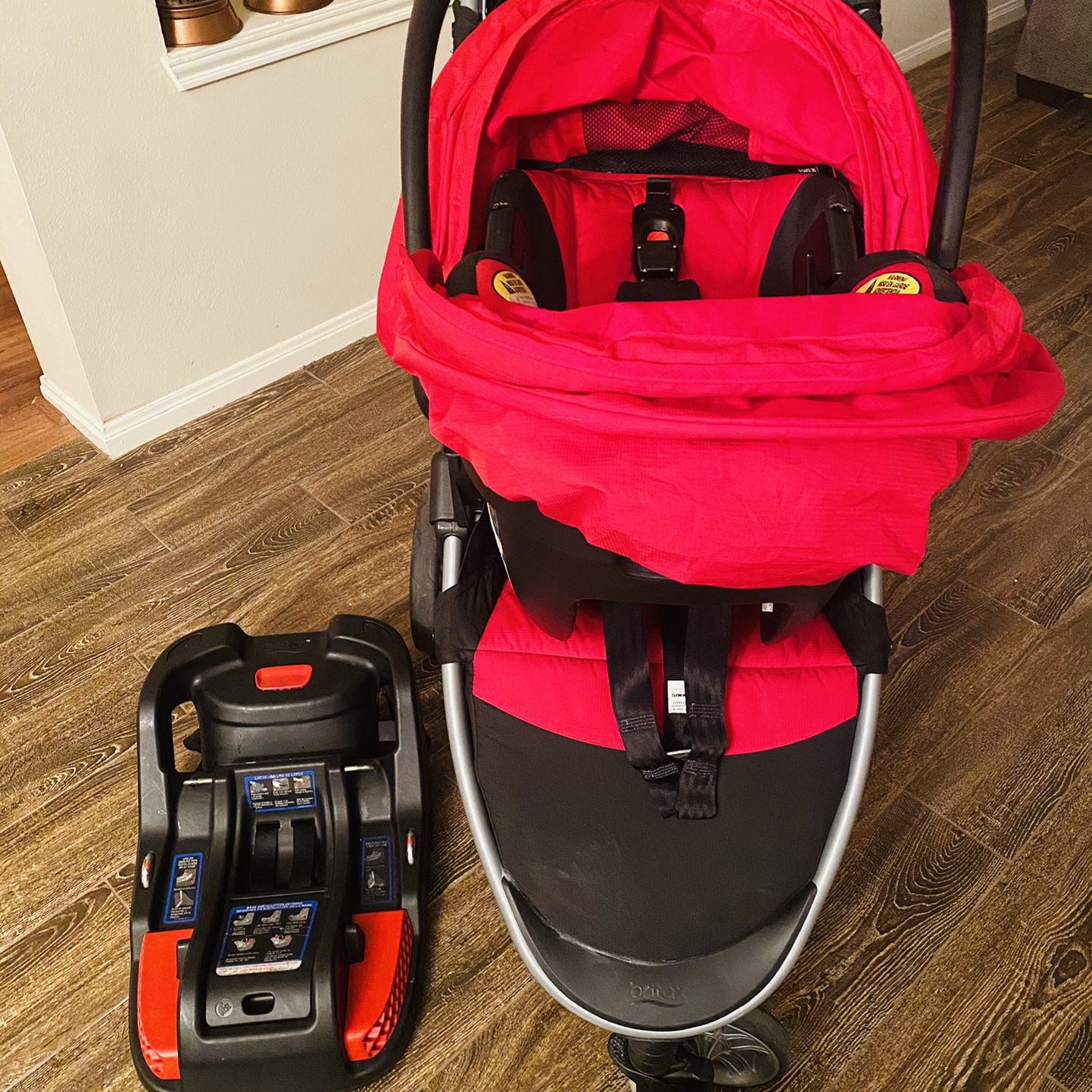 2018 B-Agile Infant Car Seat Travel System