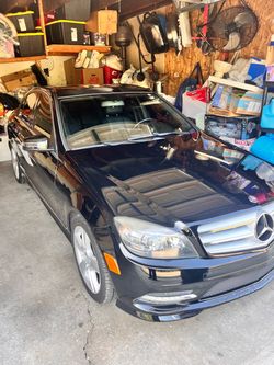 2011 Mercedes C300 Sport 4d