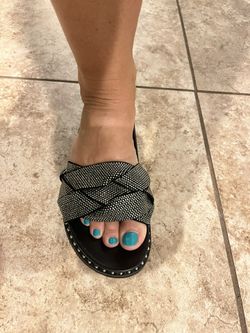 New 8.5 Women’s Sandals Vince Camuto