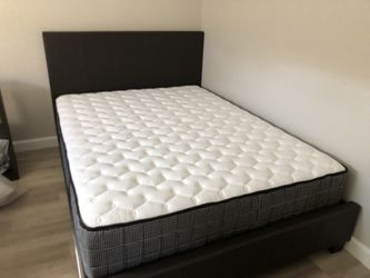 Size Queen Mattress And Bed Frame. New