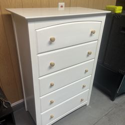WHITE DRESSER
