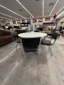 5 PC DINING TABLE