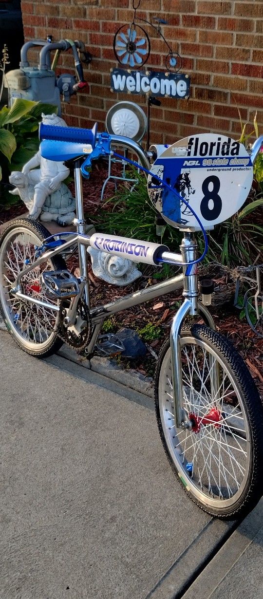 Super Nice 91 Robinson Sst BMX Bike Needs Absolutely Nothing Number Plate Not Included In Sale But Can Be Discussed!!