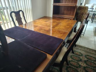 Dining Room Table & 8 Chairs w/ China Bureau