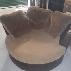 Round Swivel Chair Loveseat