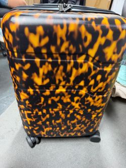 Carry-on suitcase📍$25