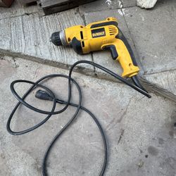 Dewalt. 3/8. VSR. Drill. 