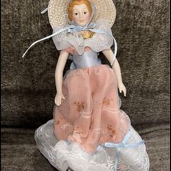 VTG 1988 AVON FASHION OF AMERICA TIMES PORCELAIN DOLL COLLECTION SOUTHERN BELLE