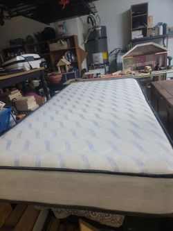 Twin mattress clean and smell good