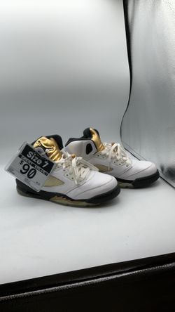 Shoe