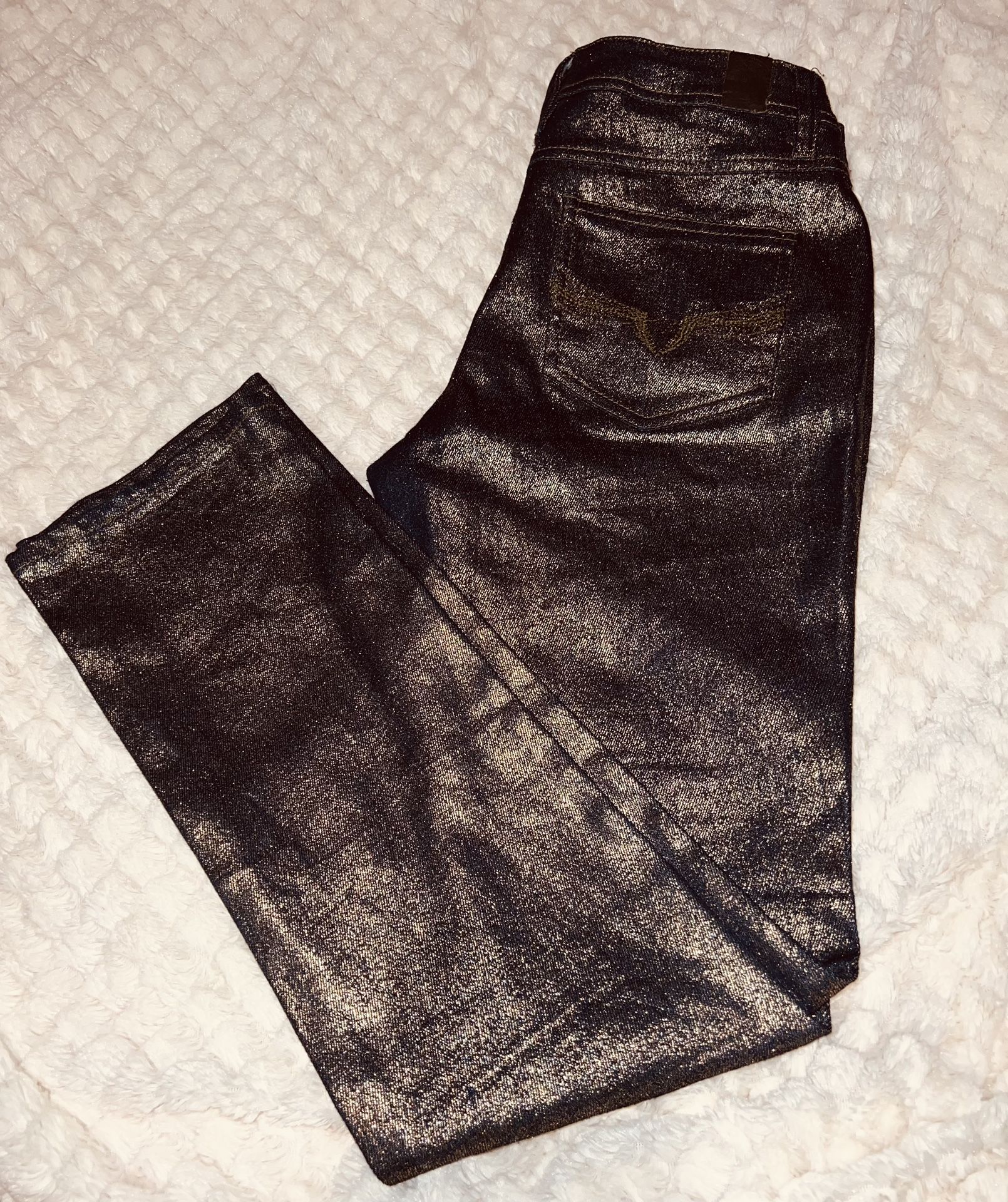 Very nice woman pants size (7)only $15