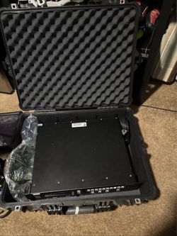 BARCO DCS-200 SDI/DVI/VGA seamless program/preview video switcher pelican case