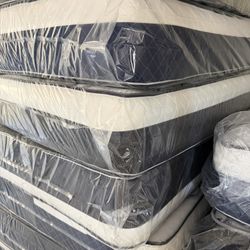 Queen Size Mattress With Boxspring 