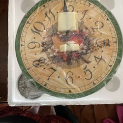Avon Holiday Clock 