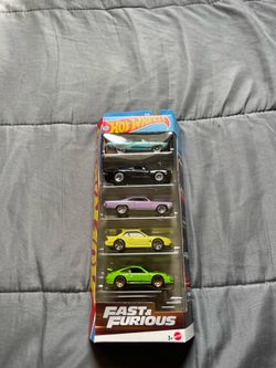 Hotwheels premium & 5 pack