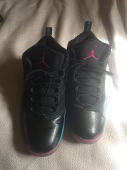 Tennis shoes Jordan zise 9 de men