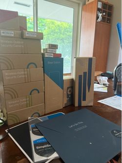 new SimpliSafe custom security system (4 cameras)