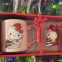 Hello Kitty Christmas Mug
