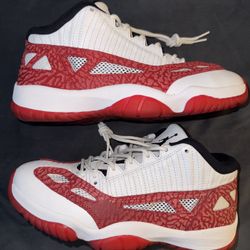 Jordan 11 Retro Low IE ‘White Gym Red’ Size 8.5M